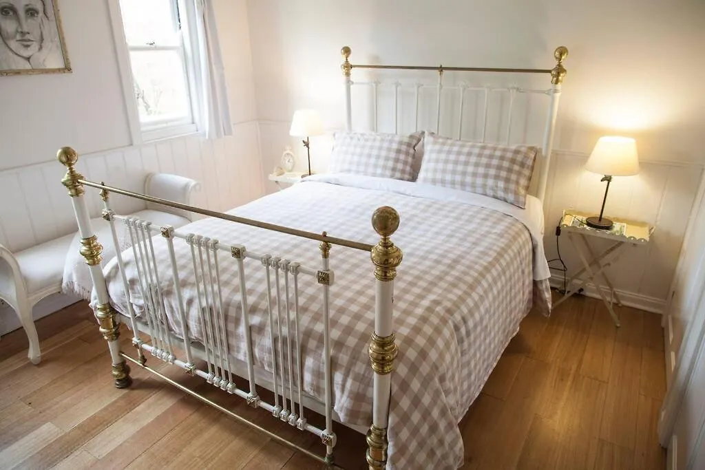 Writer'S Cottage, Luxurious Oasis In The Heart Of North Hobart 0*,